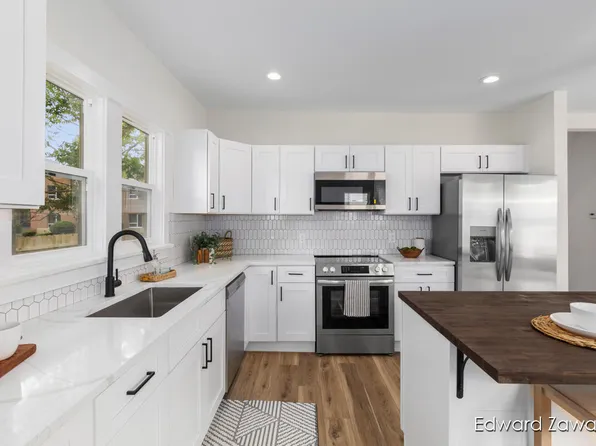 404 S Bridge St, Belding, MI 48809