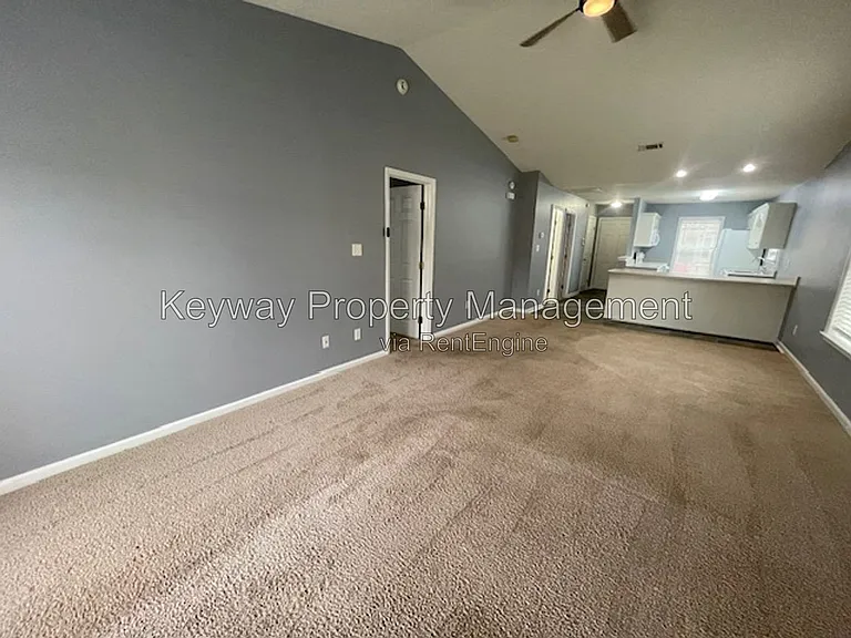 1224 Longpoint Dr — Photo 5