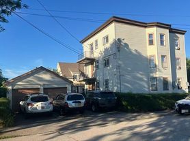 161 Liberty St, Quincy, MA