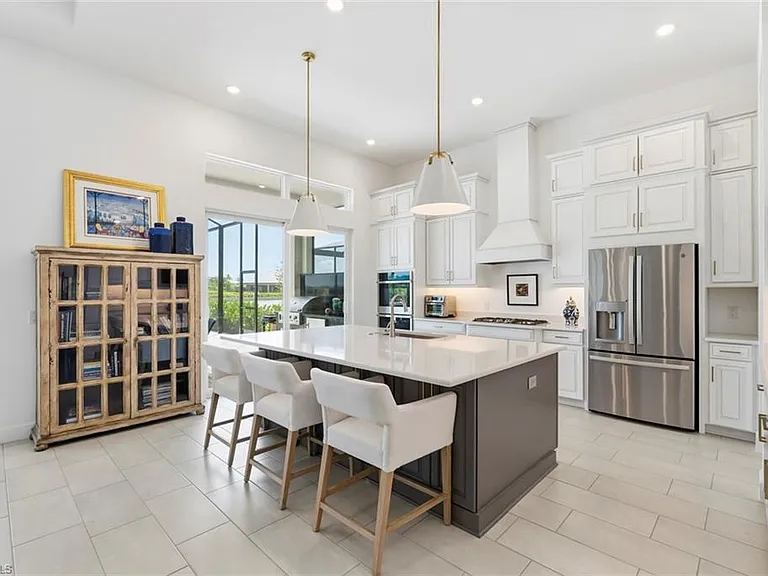 15394 Turin Dr — Photo 10