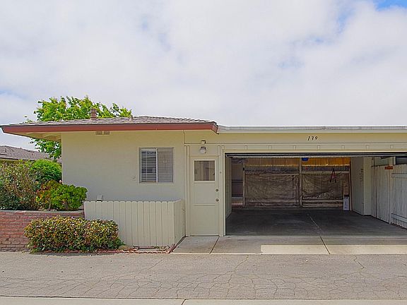 3rd image of 139 E Carmel Grn