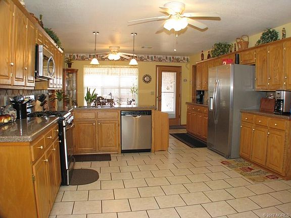 4th image of 9156 S Clearview Dr