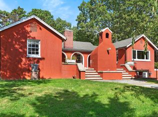 2005 County Road 39, Southampton, NY 11968