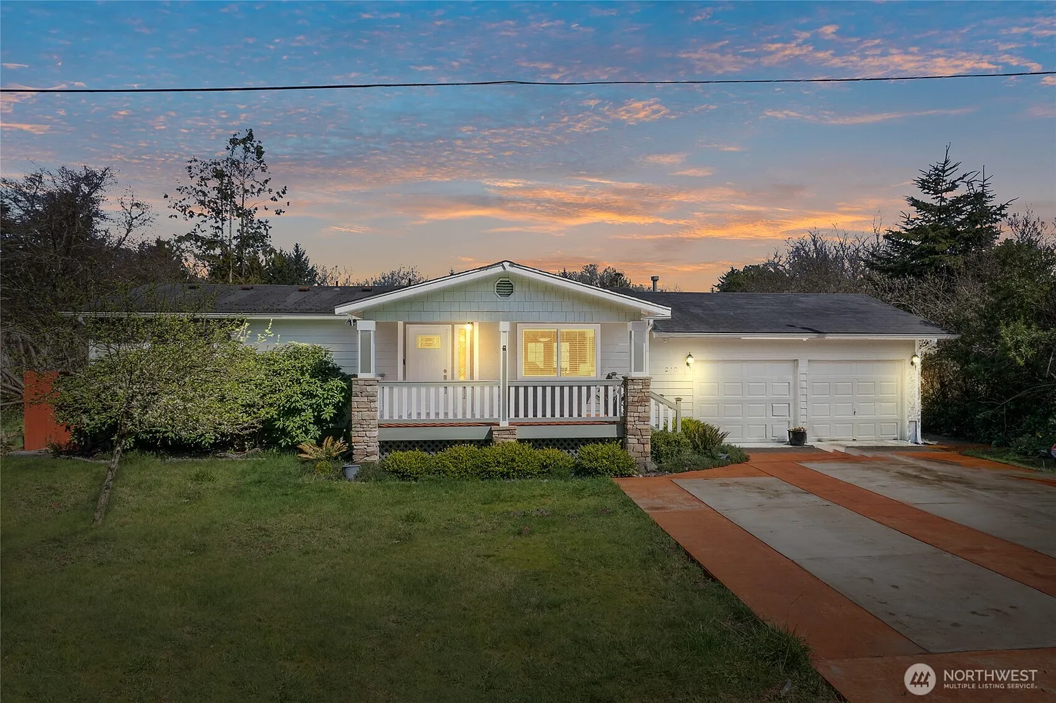 242 Wishkah Street SW photo 1