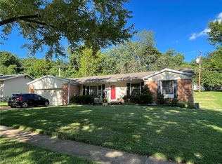710 La Marite Dr, Ballwin, MO 63021