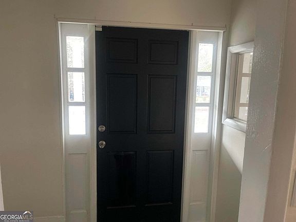 3rd image of 426 Salem Rd