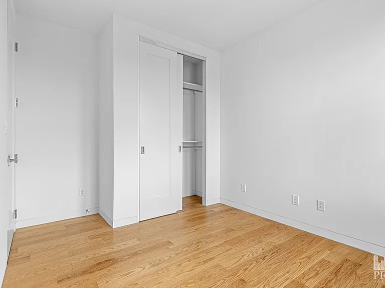 227 Waverly Pl #6B — Photo 6