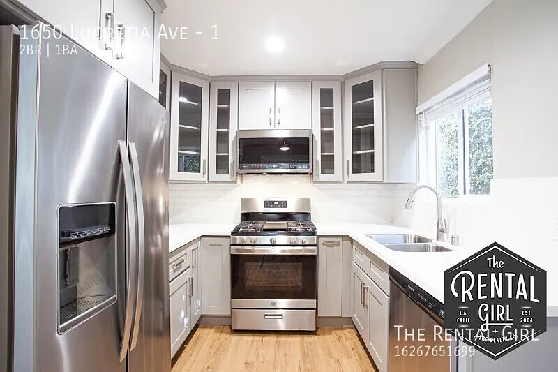 Echo Park 2BR/1BA | Spacious First Floor Unit | Updated Finishes | AC + Parking Available — Photo 3