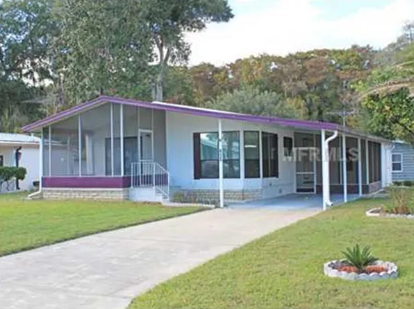 413 S Timber Trl, Wildwood, FL 34785