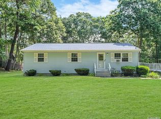 166 Brookhaven Ave, Flanders, NY 11901