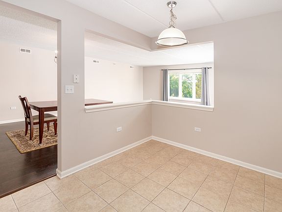 5th image of 430 Western Ave #411
