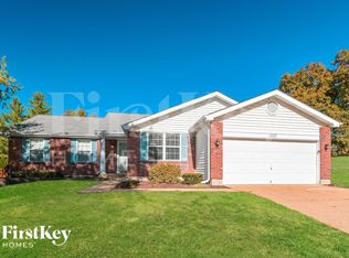 1851 Smizer Mill Rd, Fenton, MO 63026