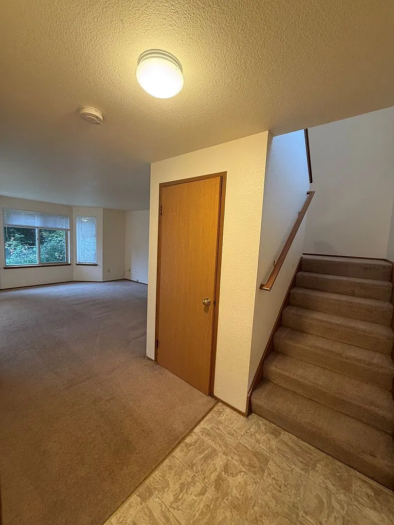 ROTH1 — Photo 3