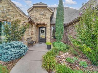 1112 Dogwood Dr, Elk City, OK 73644