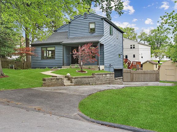 2nd image of 1145 Evans Ave
