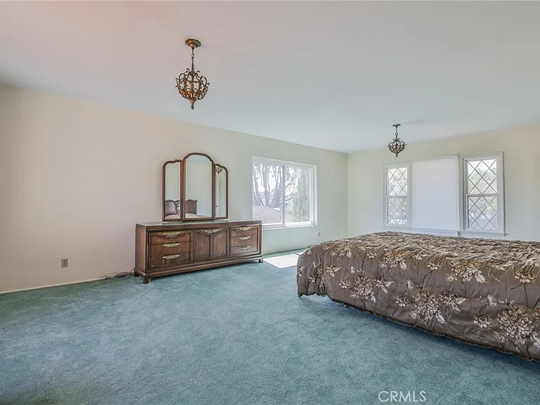 3744 Pine Ave — Photo 20