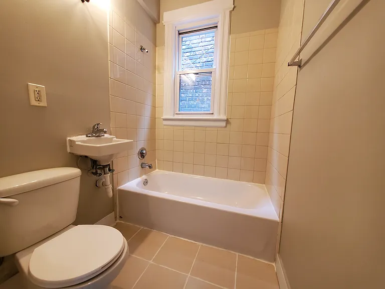 149 Wilkinson Ave #37E — Photo 5