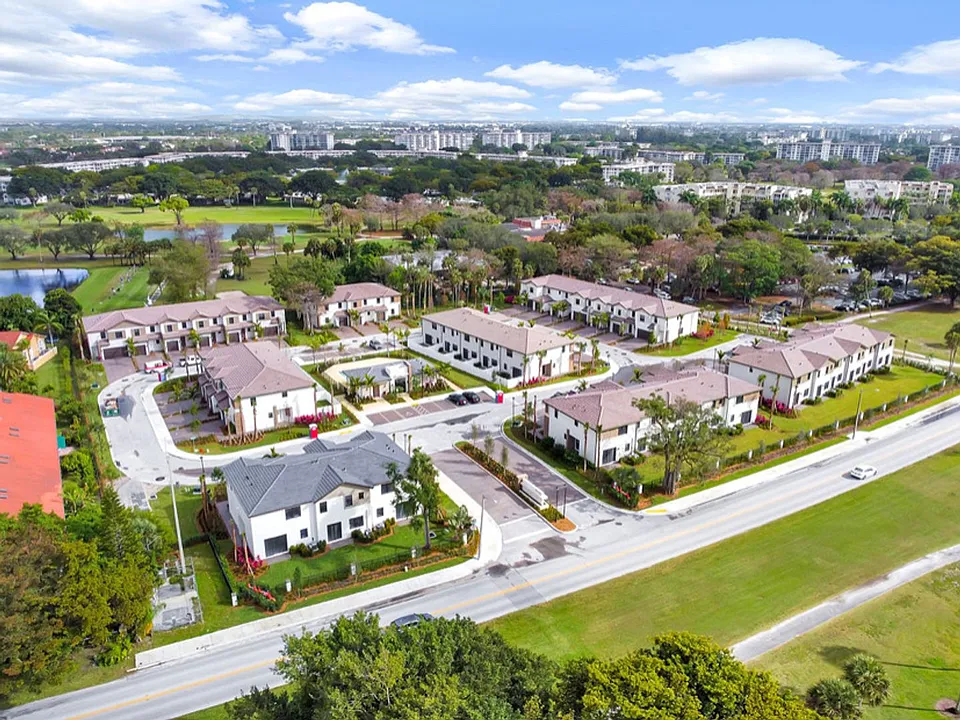 712 Del Vista Rd #4076-7