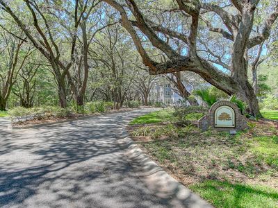 60 Fenwick Hall Aly APT 126, Johns Island, SC, 29455