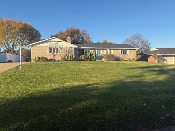 2655 Gladiola St NE, Canton, OH 44705