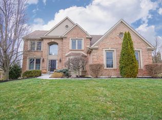 812 Walnut Ridge Dr, Loveland, OH 45140