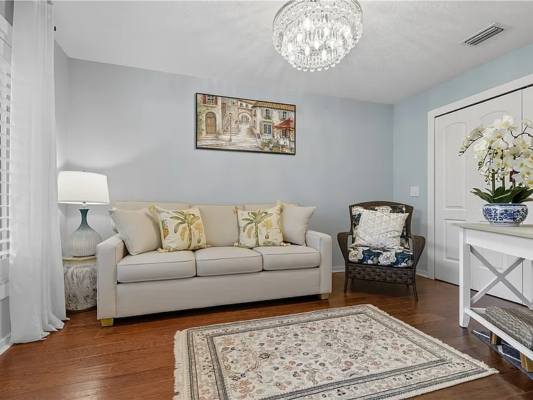 676 Royal Palm Pl — Photo 7