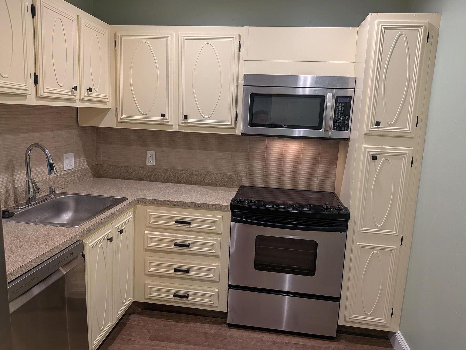 8901 N New River Canal Road #22w