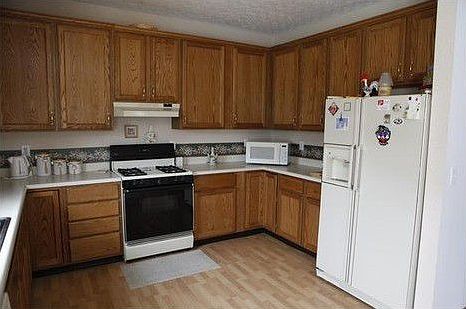 2nd image of 6065 Dublinshire Dr