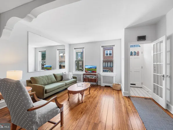 930 Mifflin St, Philadelphia, PA 19148