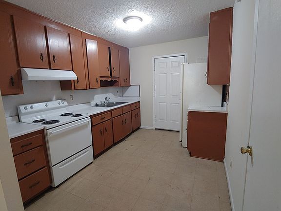 4th image of 6710A Gully Ln #6710-A