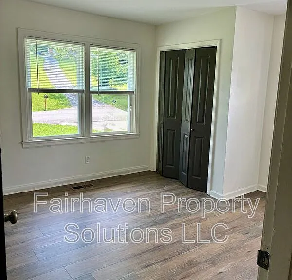 109 Signal View St #B — Photo 6