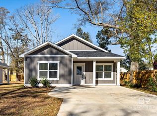 18151 Hoiles St, Robertsdale, AL 36567