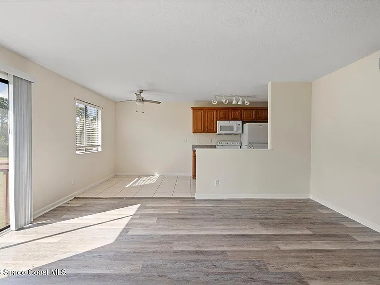 1870 Agora Cir SE #202 — Photo 4