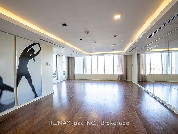 5th image of 1235 Bayly St #212