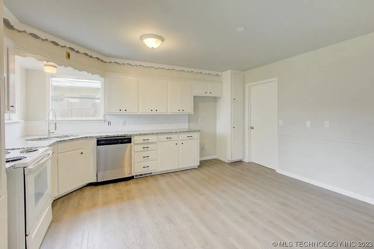 3 bed, 1535 sqft, $1,600 — Photo 3