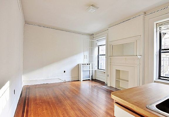5th image of 253 W 91st St APT 2A