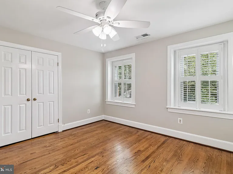 7518 Old Dominion Dr — Photo 49
