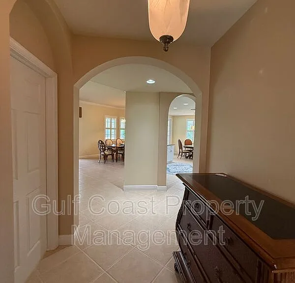 13860 Avon Park Cir — Photo 4