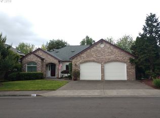 122 Melody Ct, Newberg, OR 97132