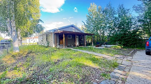 2104 Rickert St Photo 1