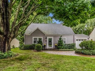 23 Borden St, Shrewsbury, NJ