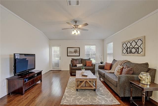 1st image of 745 Covent Dr