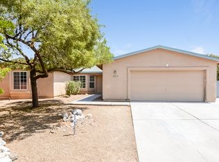 9804 E Stonehaven Way, Tucson, AZ 85747