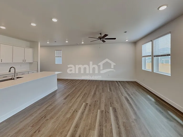 10021 Atchinson Ct — Photo 7