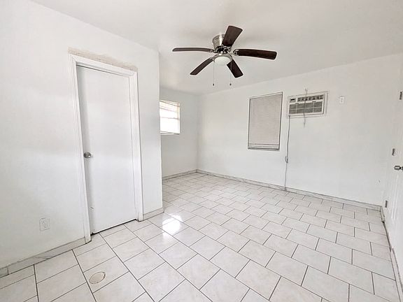 3rd image of 8014 Lopez St #3