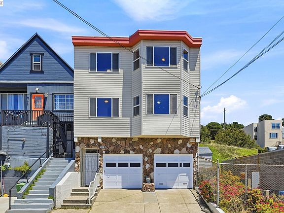 4th image of 438 Leland Ave