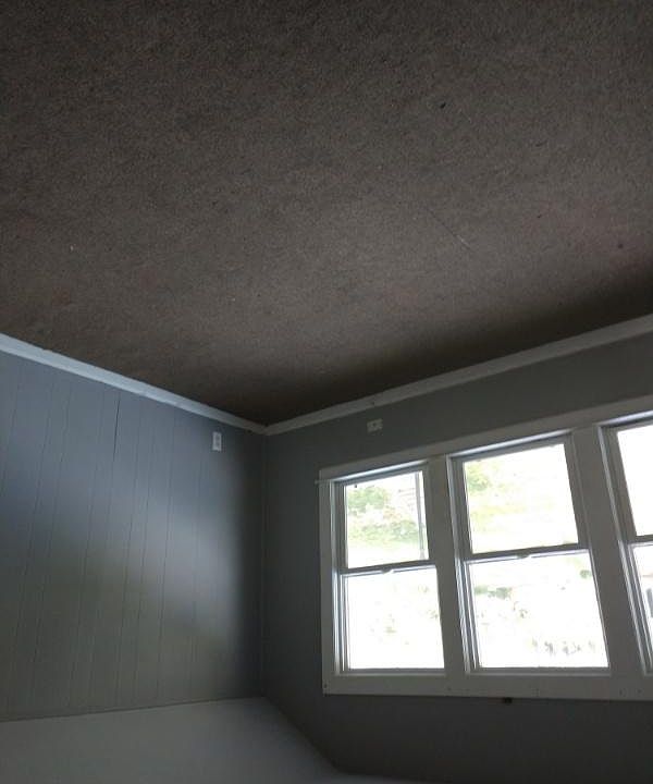 1st image of 140 S Leonard St