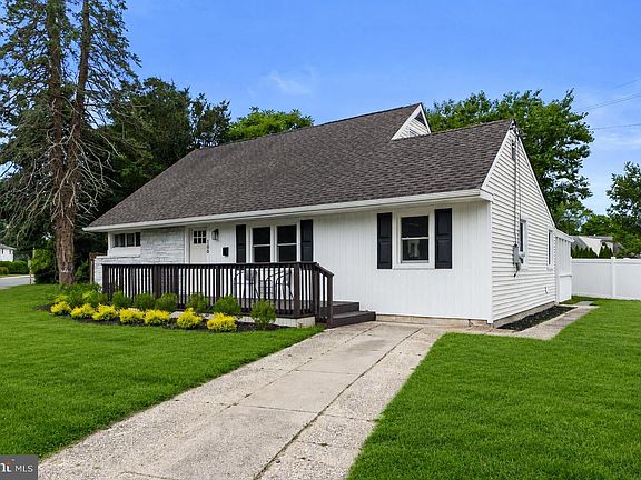 3rd image of 100 Colwick Dr