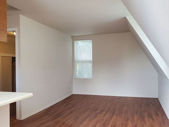 3rd image of 3414 N 7th St #B