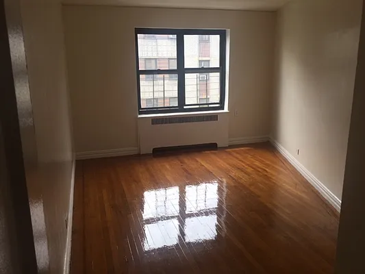 Rented by PMG Real Estate  | media 13